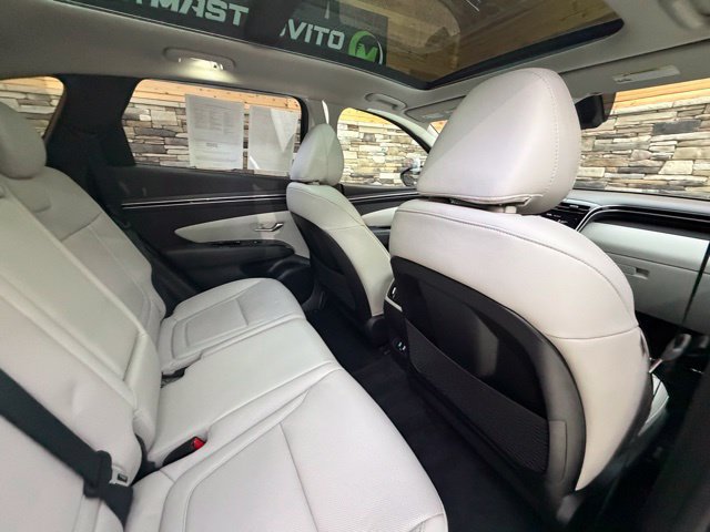 Certified 2024 Hyundai Tucson Limited AWD/4WD image 34