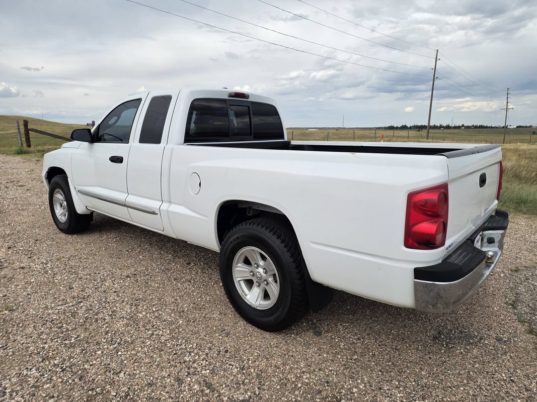 Used 2007 Dodge Dakota Laramie w/ Popular Equipment Group AWD/4WD image 3