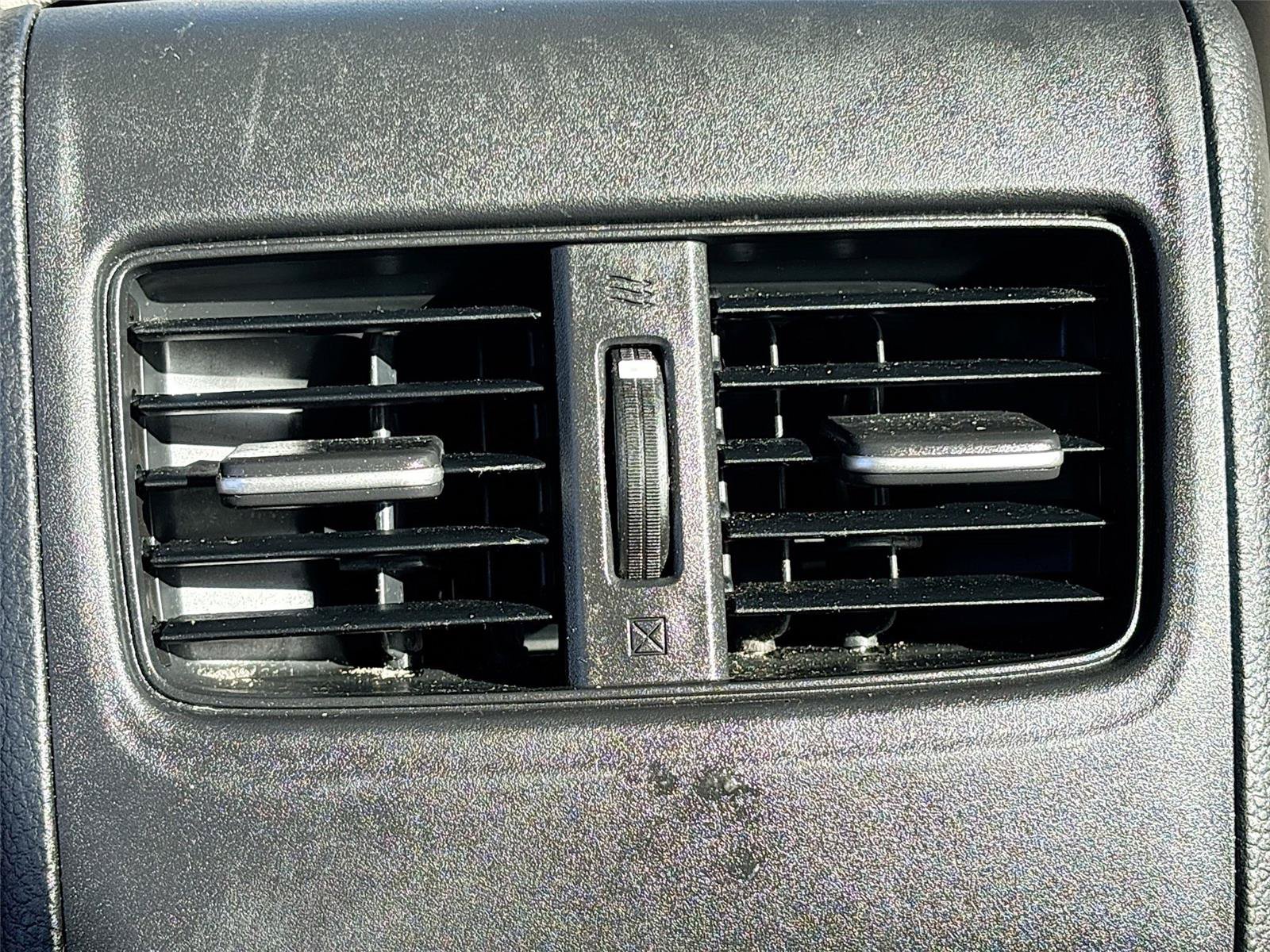 Used 2018 Honda Accord EX image 24