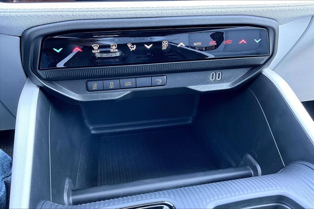 New 2026 Jeep Cherokee Laredo AWD/4WD image 12