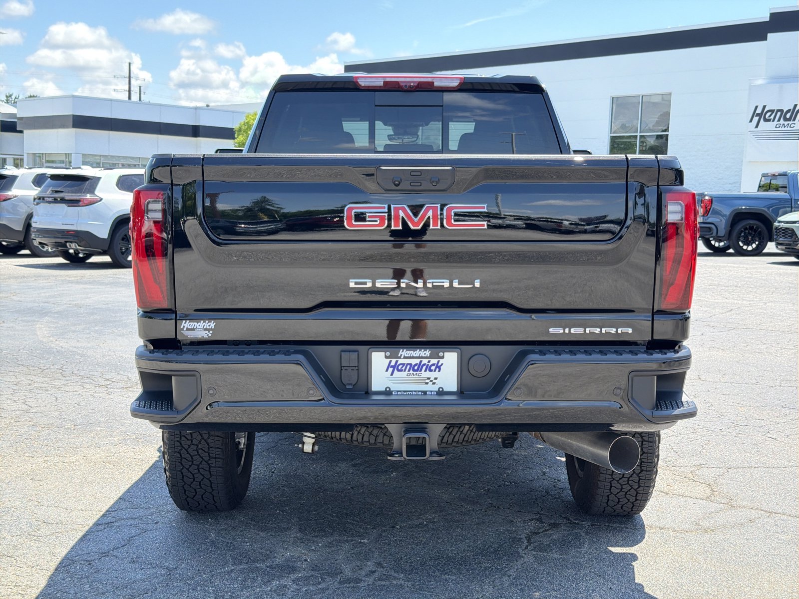 Used 2026 GMC Sierra 2500 Denali w/ Technology Package AWD/4WD image 11