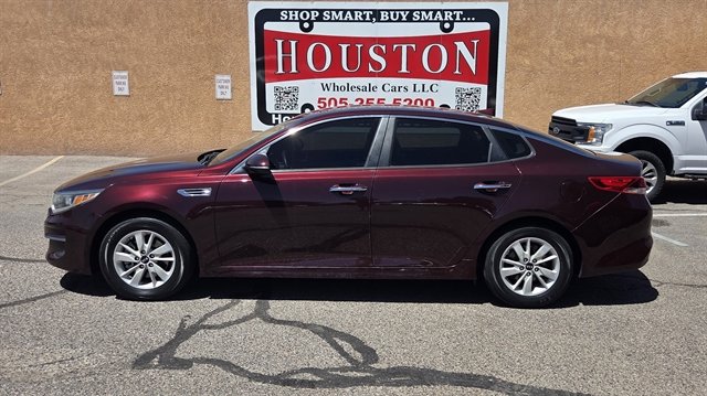 Used 2016 Kia Optima LX FWD image 1