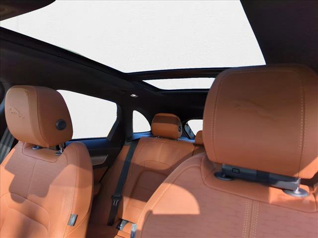 New 2025 Jaguar F-PACE R-Dynamic S image 21