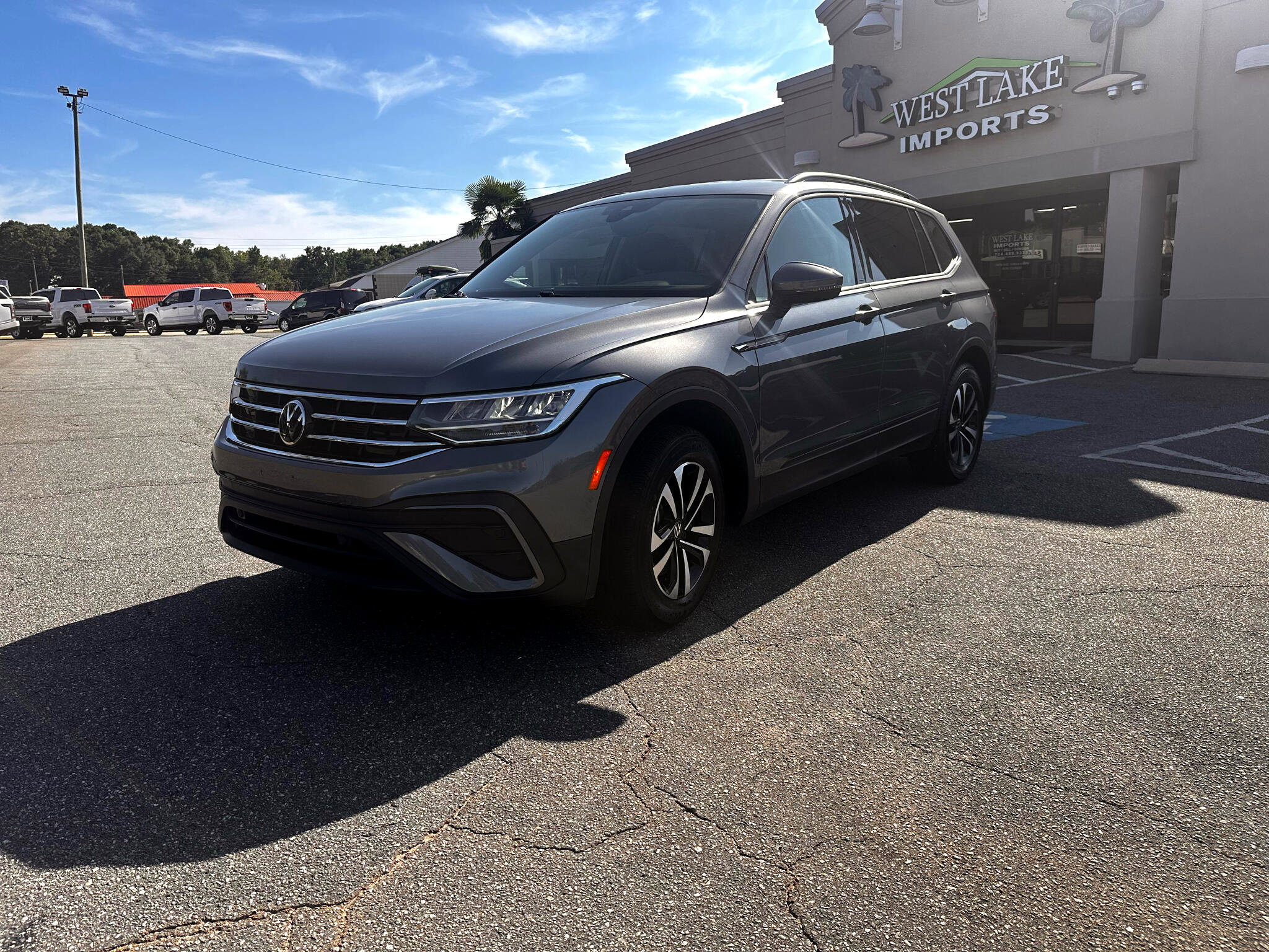 Used 2024 Volkswagen Tiguan S image 9