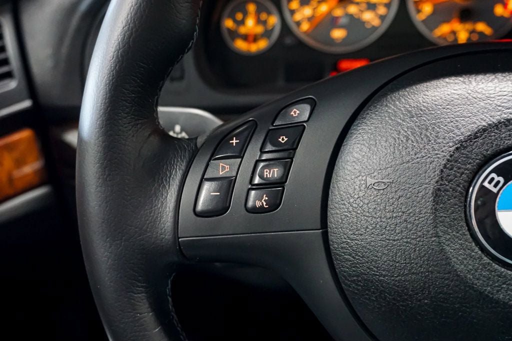 Used 2002 BMW M5 RWD image 42