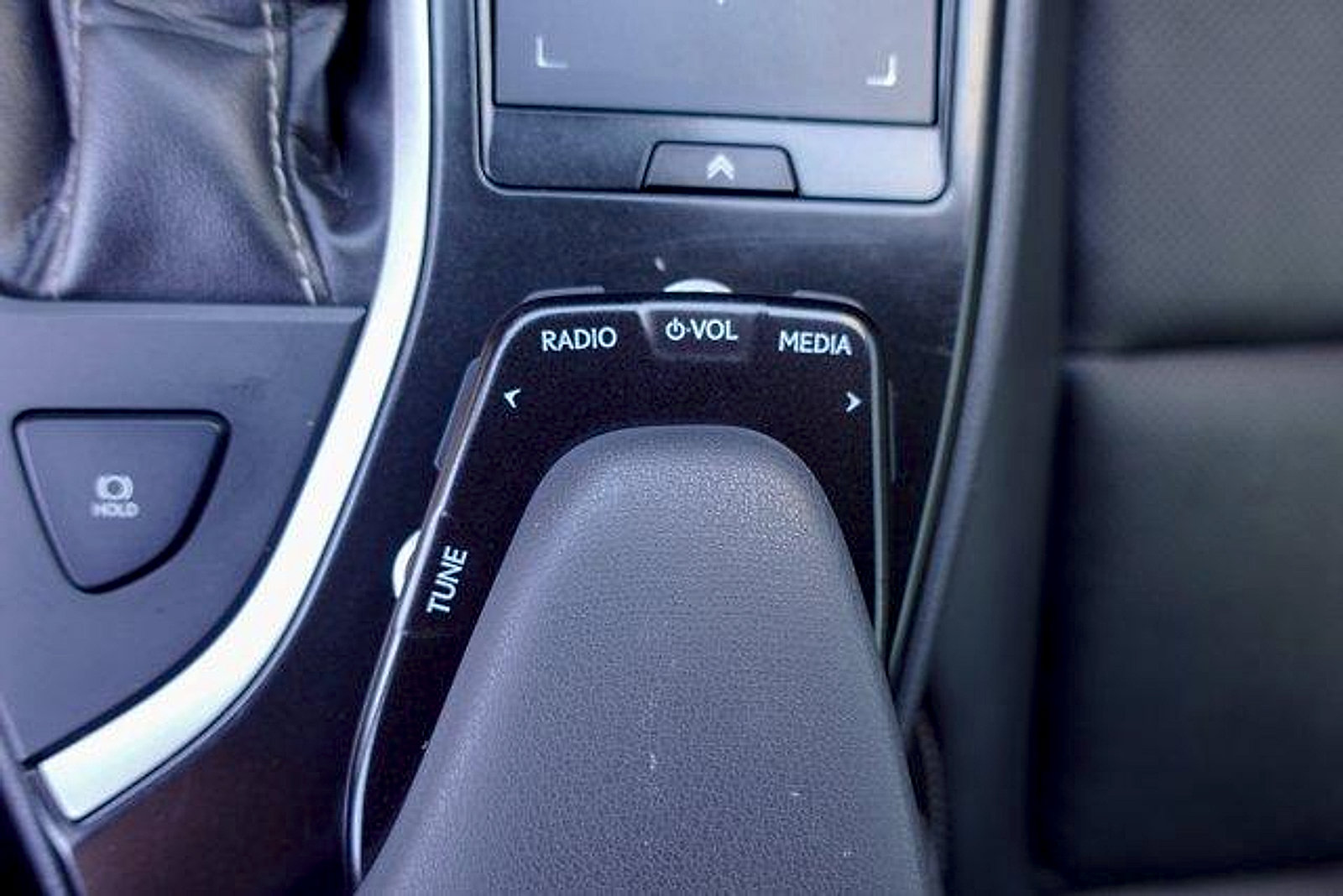 Used 2019 Lexus UX 200 w/ Premium Package FWD image 25