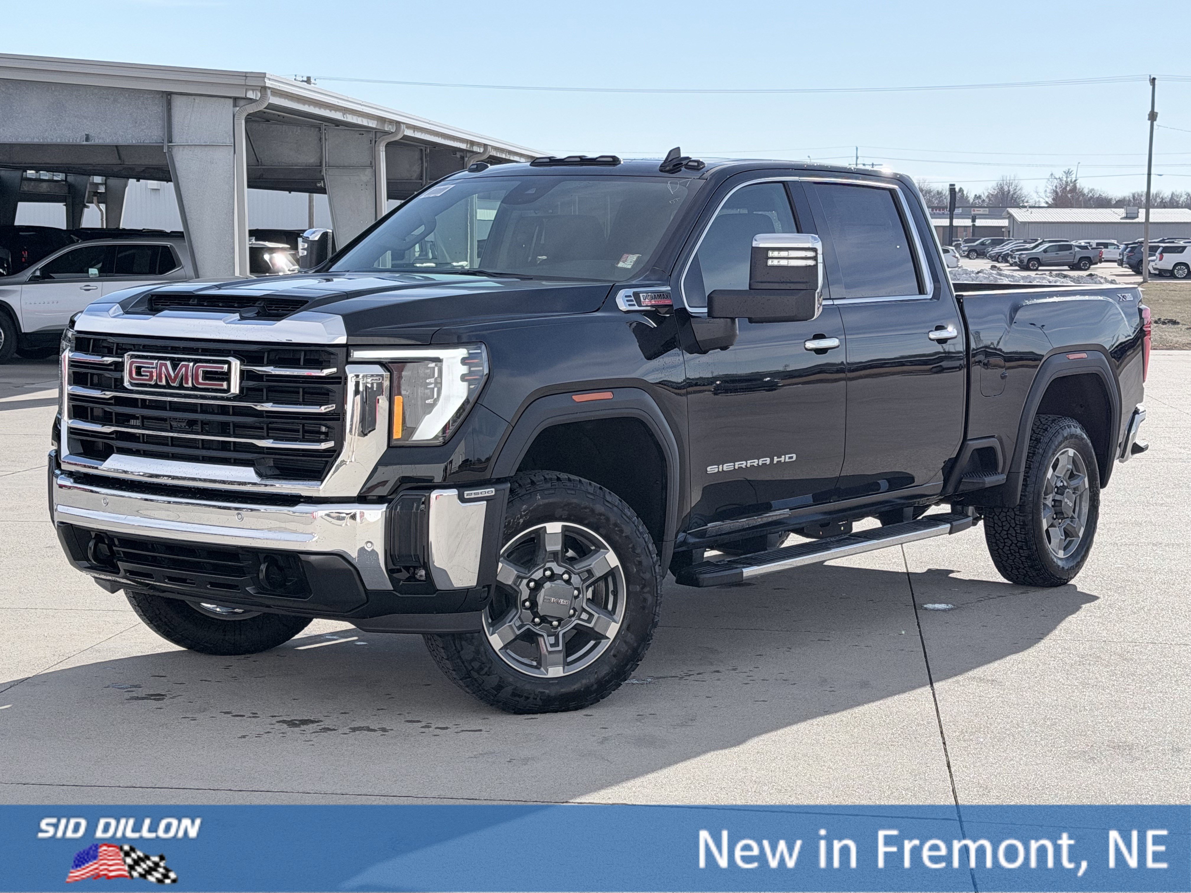 New 2026 GMC Sierra 2500 SLT w/ SLT Premium Package AWD/4WD image 1
