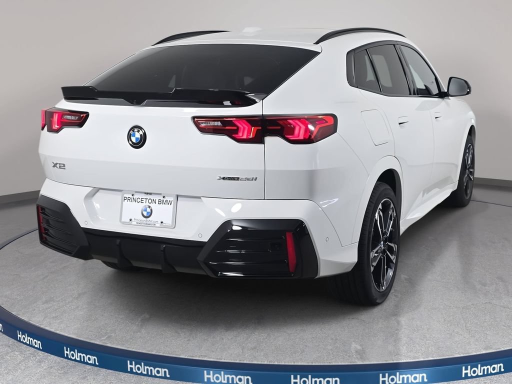 New 2026 BMW X2 xDrive28i w/ Technology Package AWD/4WD image 5