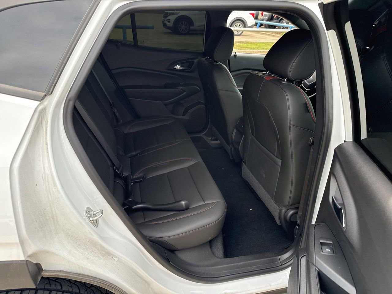 Used 2025 Chevrolet Trax RS image 12