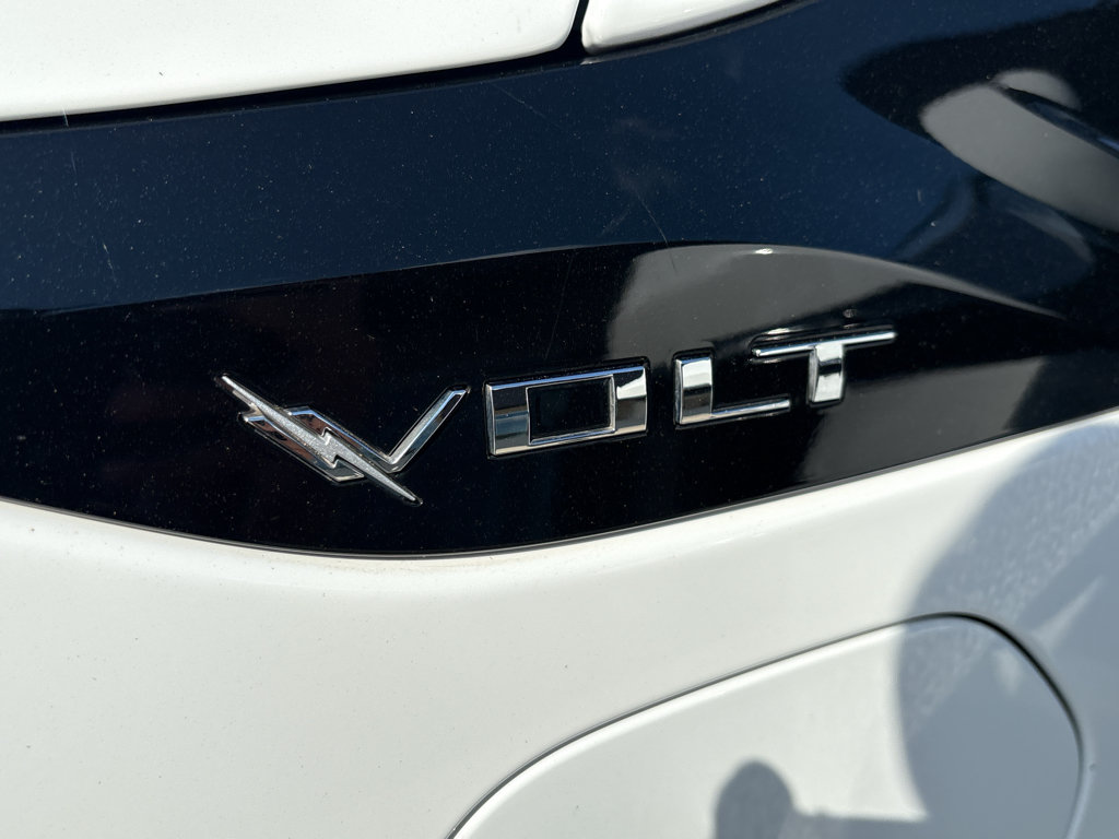 Used 2017 Chevrolet Volt Premier w/ Driver Confidence II Package FWD image 30