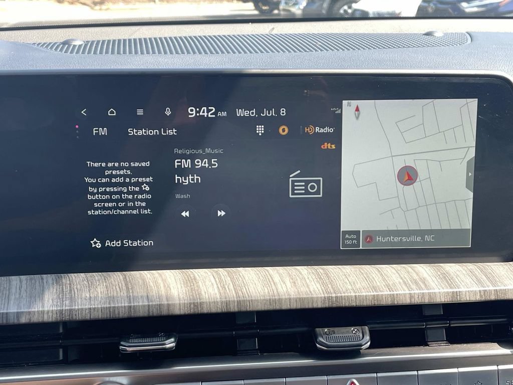 Used 2025 Kia Telluride EX w/ EX Captain's Chair Package FWD image 38