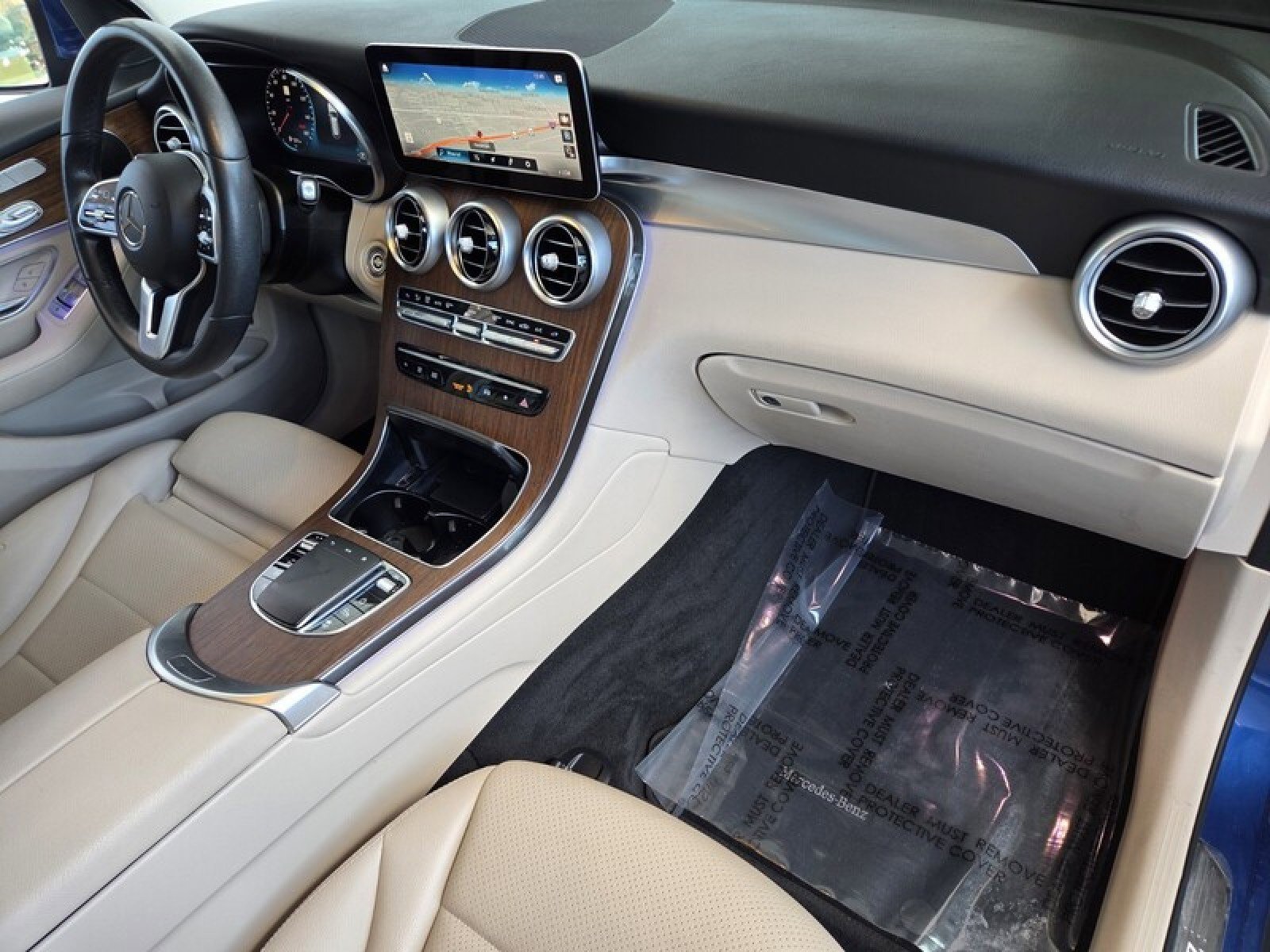 Certified 2022 Mercedes-Benz GLC 300 image 20