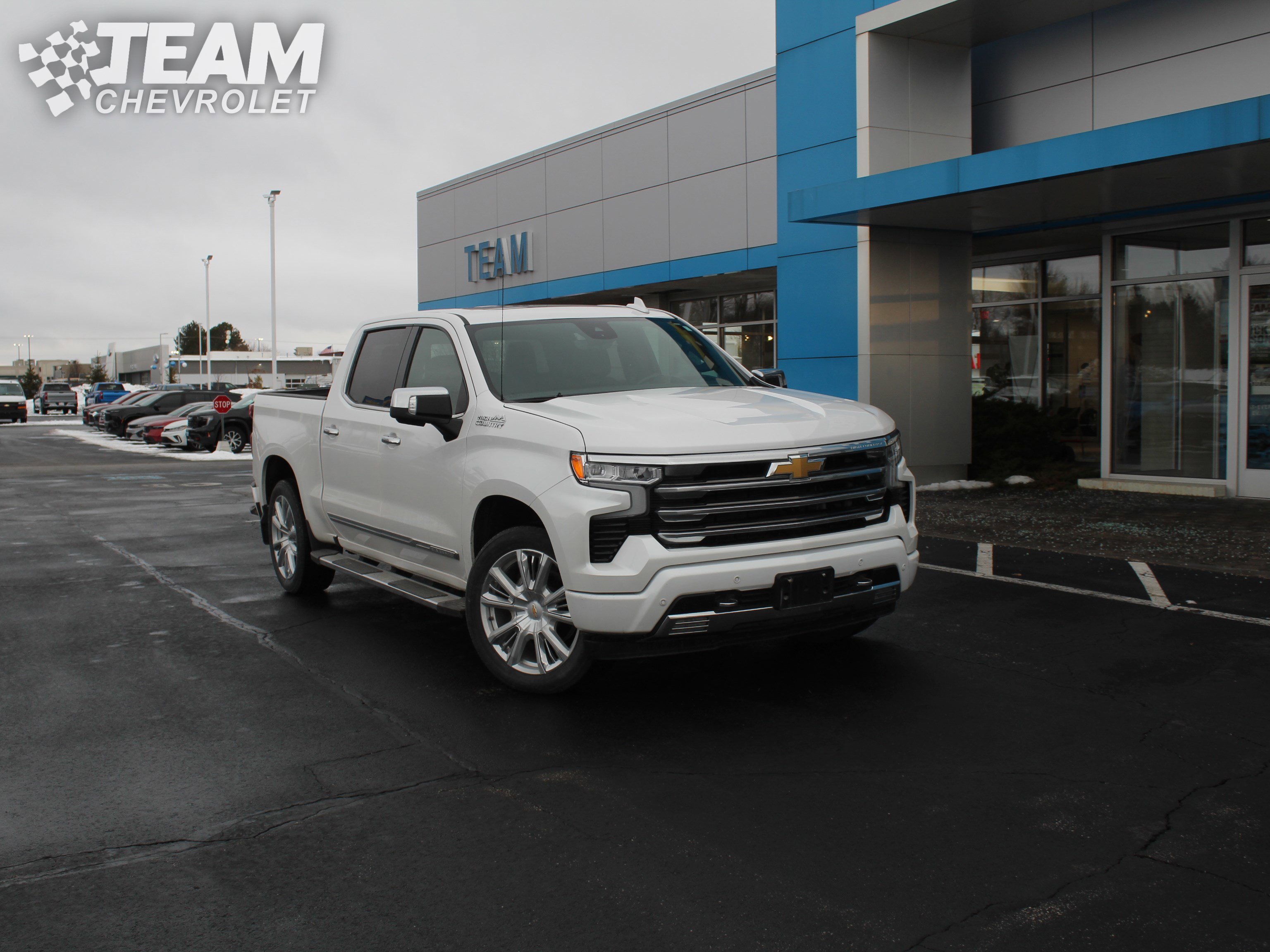 Certified 2024 Chevrolet Silverado 1500 High Country w/ High Country Premium Package image 2