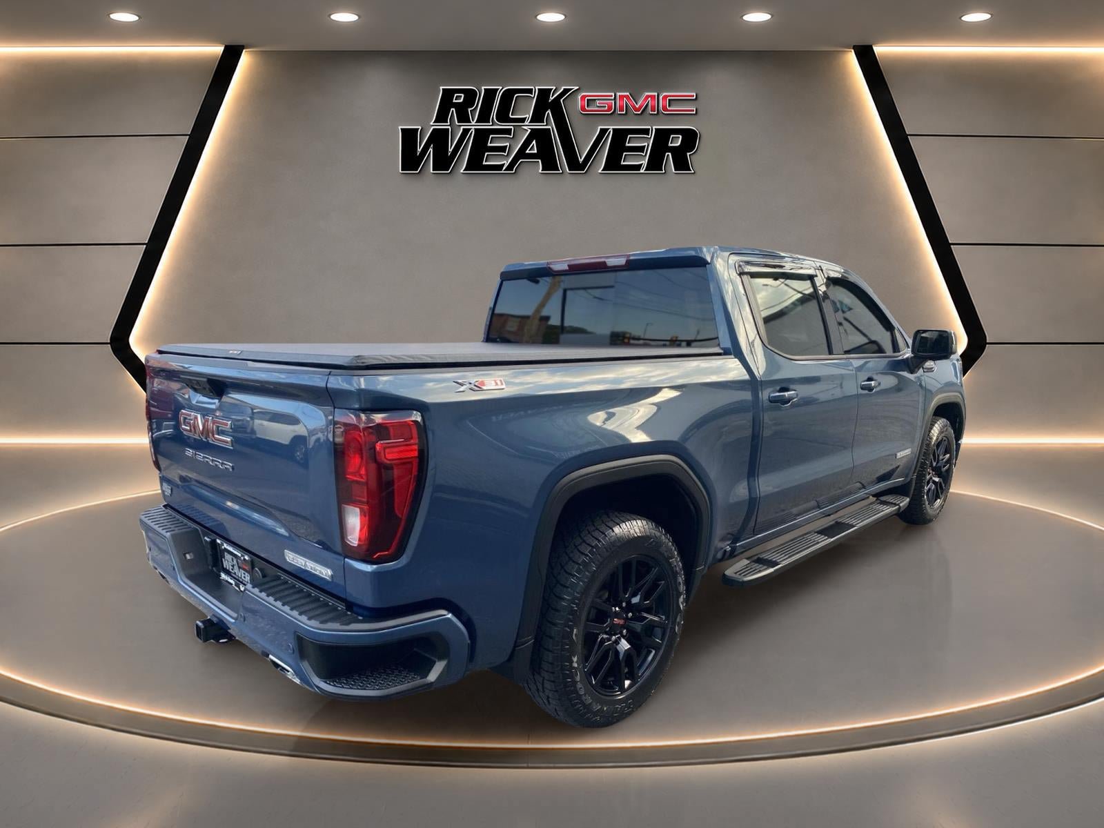 Used 2024 GMC Sierra 1500 Elevation w/ Elevation Premium Package AWD/4WD image 13