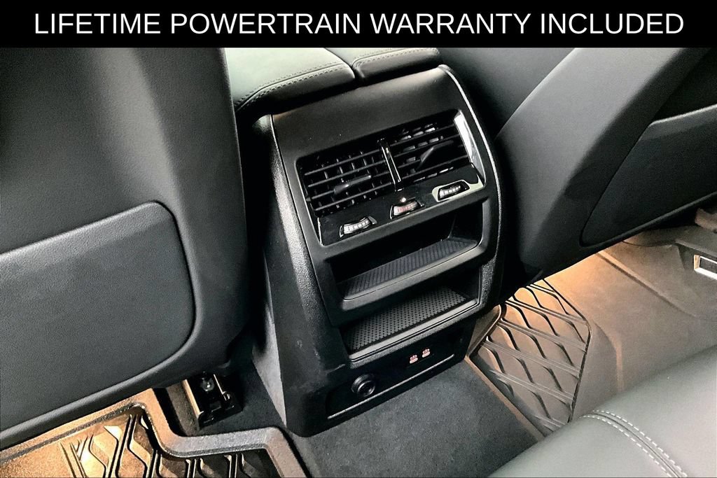 Used 2026 BMW X5 xDrive50e w/ M Sport Package AWD/4WD image 32
