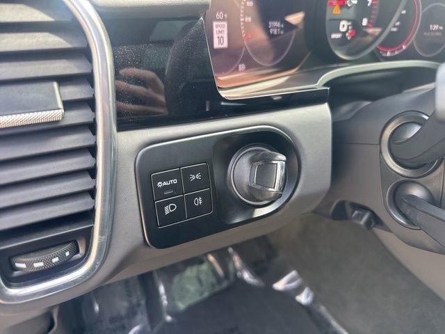 Used 2023 Porsche Cayenne Platinum Edition image 16