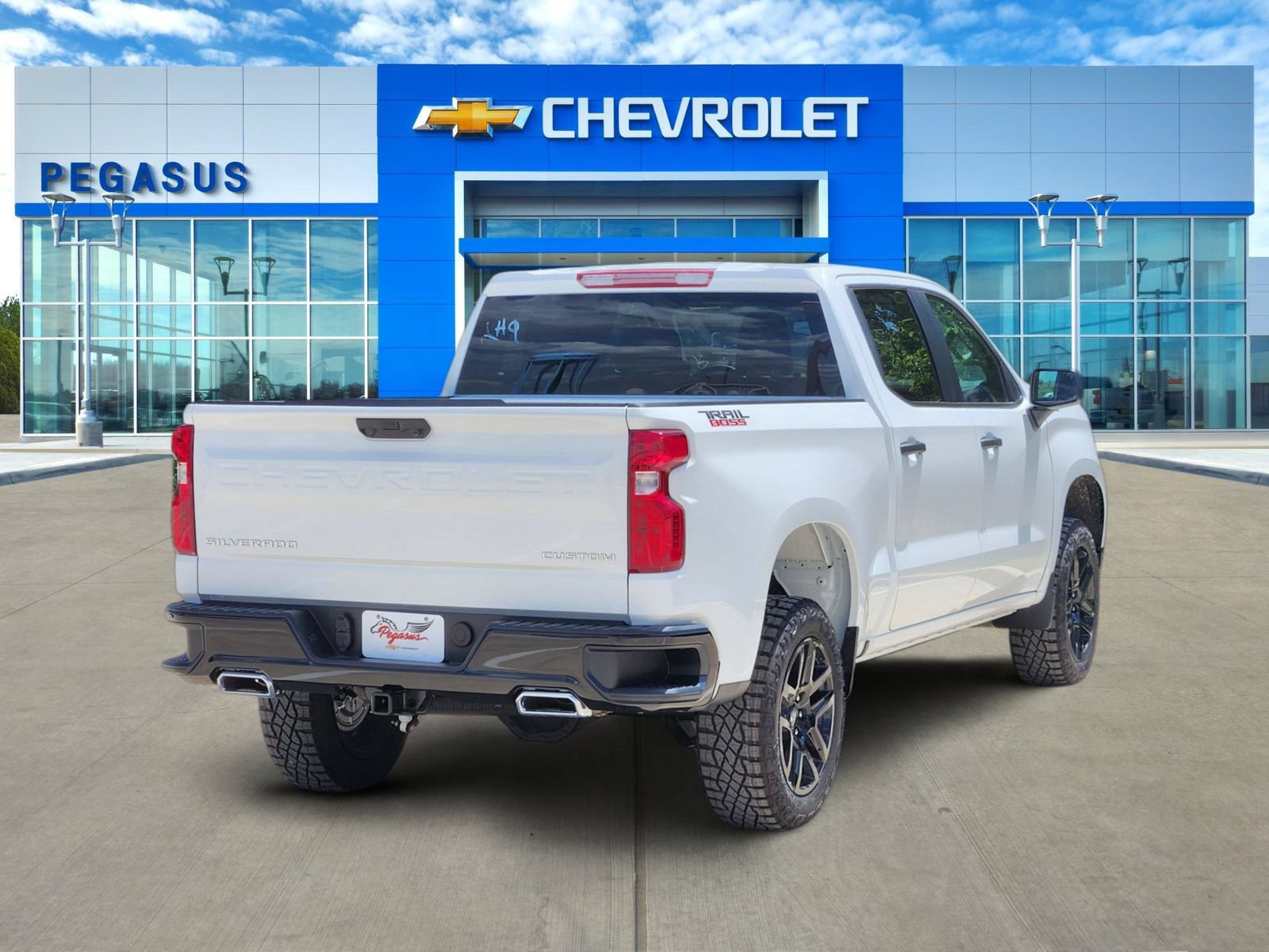 New 2026 Chevrolet Silverado 1500 Custom Trail Boss AWD/4WD image 5