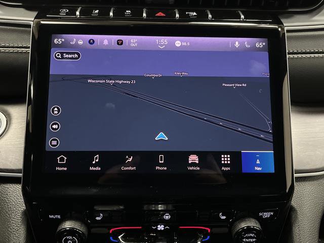 New 2025 Jeep Grand Cherokee Limited w/ Trailer Tow Package image 10