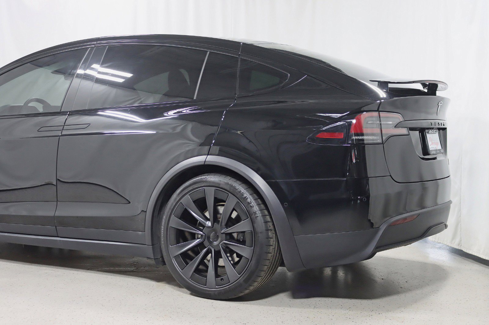 Used 2022 Tesla Model X Plaid image 11