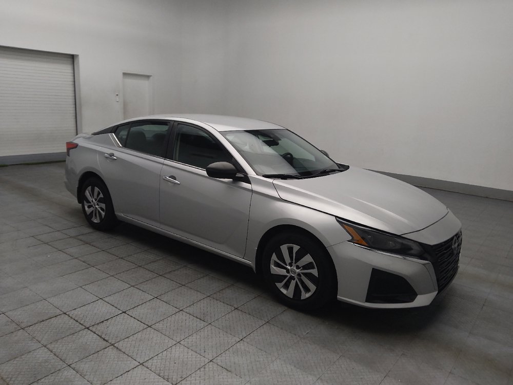 Used 2024 Nissan Altima 2.5 S FWD image 11
