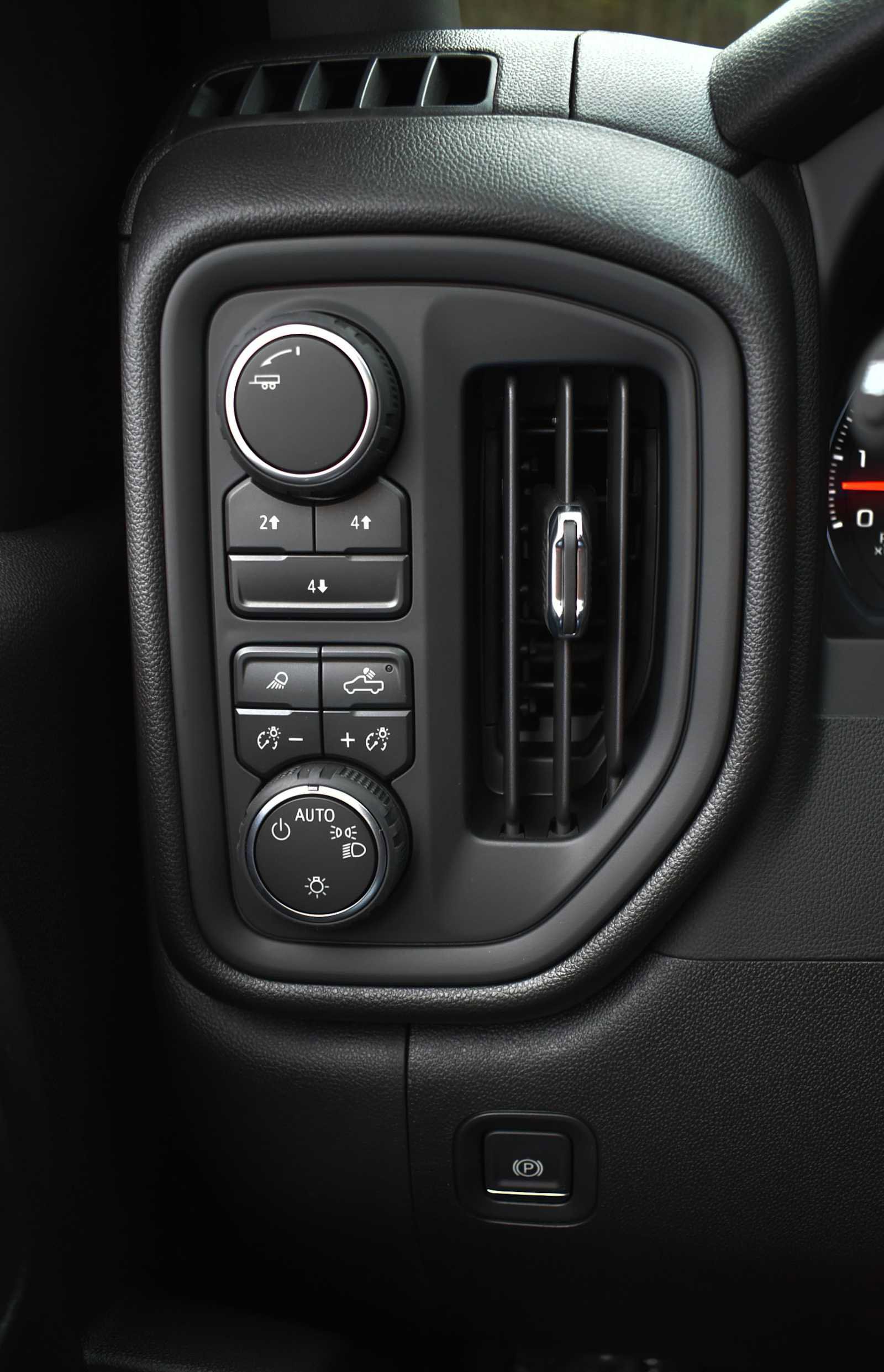 New 2026 Chevrolet Silverado 2500 Custom w/ Custom Value Package image 19