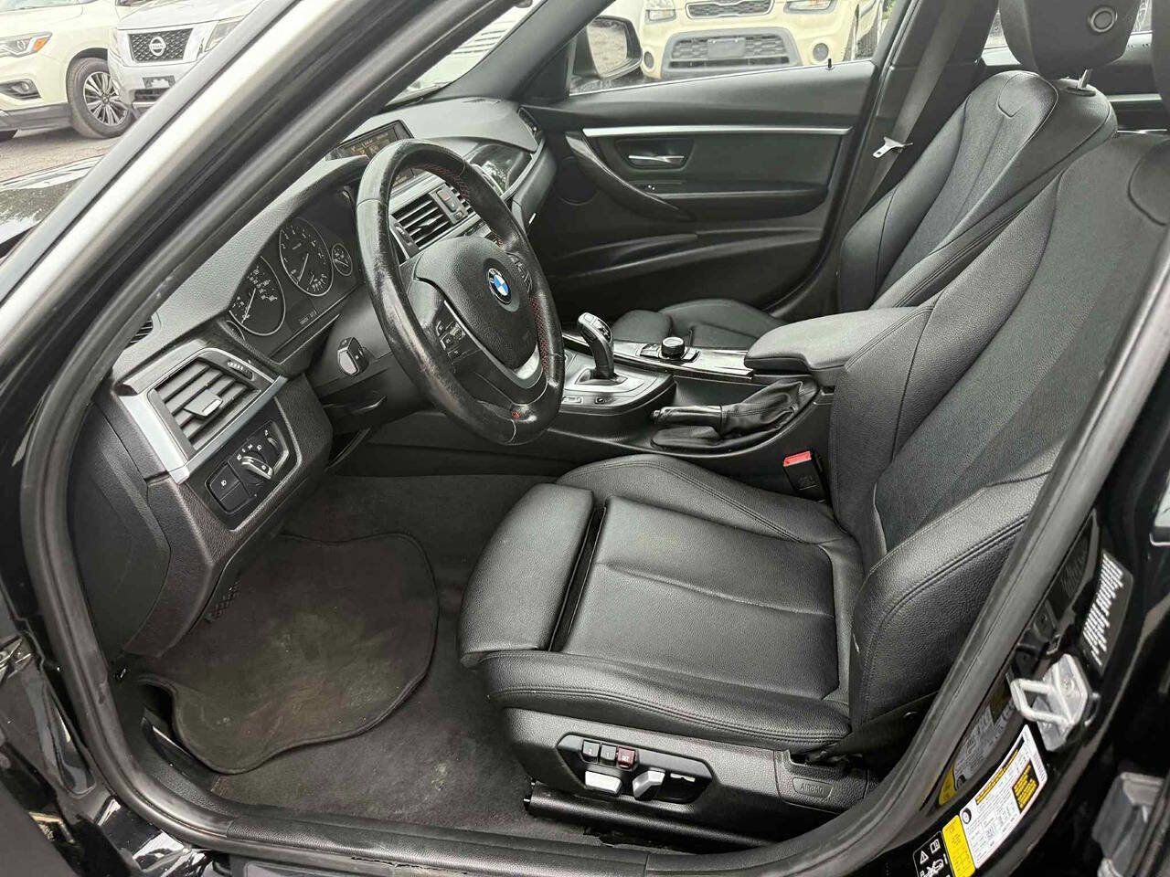 Used 2017 BMW 330i xDrive Sedan image 11