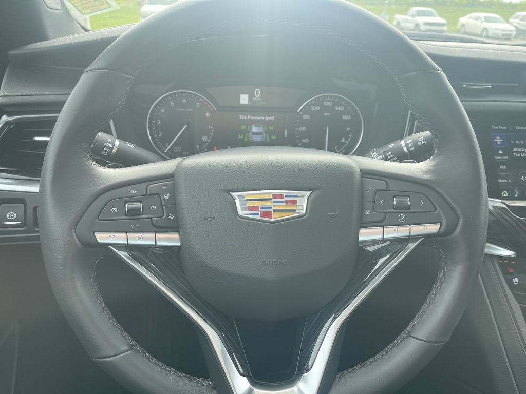 Certified 2024 Cadillac XT6 Premium Luxury w/ LPO, Floor Liner Package AWD/4WD image 20