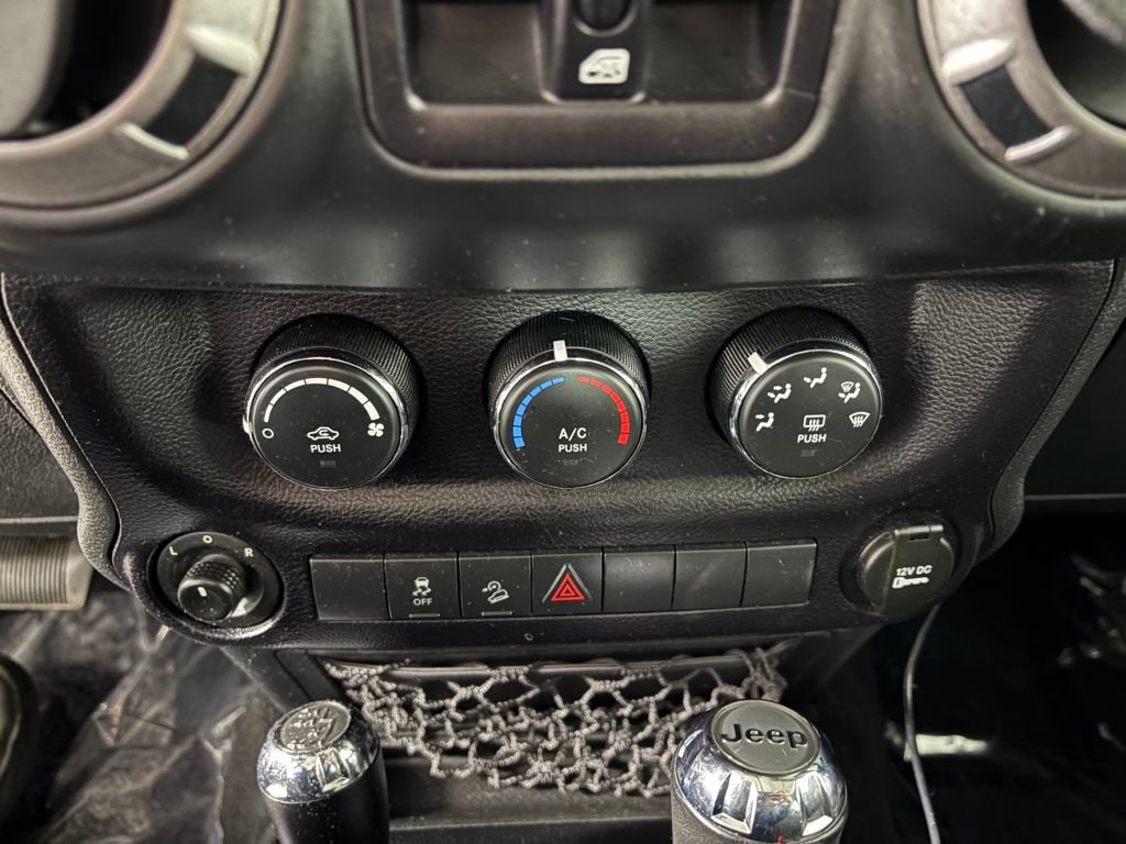 Used 2016 Jeep Wrangler Unlimited Sport image 17