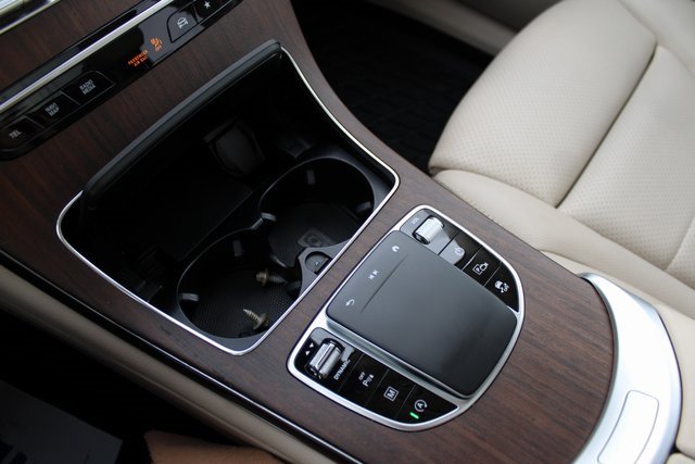 Used 2022 Mercedes-Benz GLC 300 4MATIC image 27