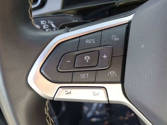 Certified 2024 Volkswagen Atlas Cross Sport SE image 28