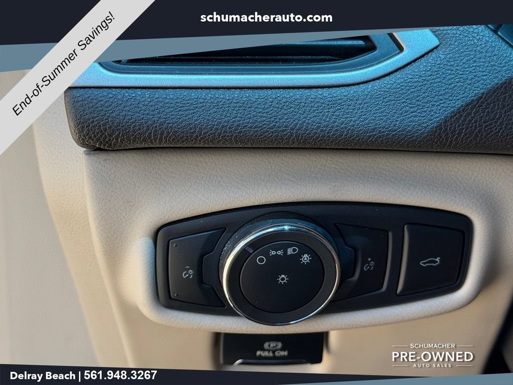 Used 2020 Lincoln MKZ w/ Convenience Package FWD image 25