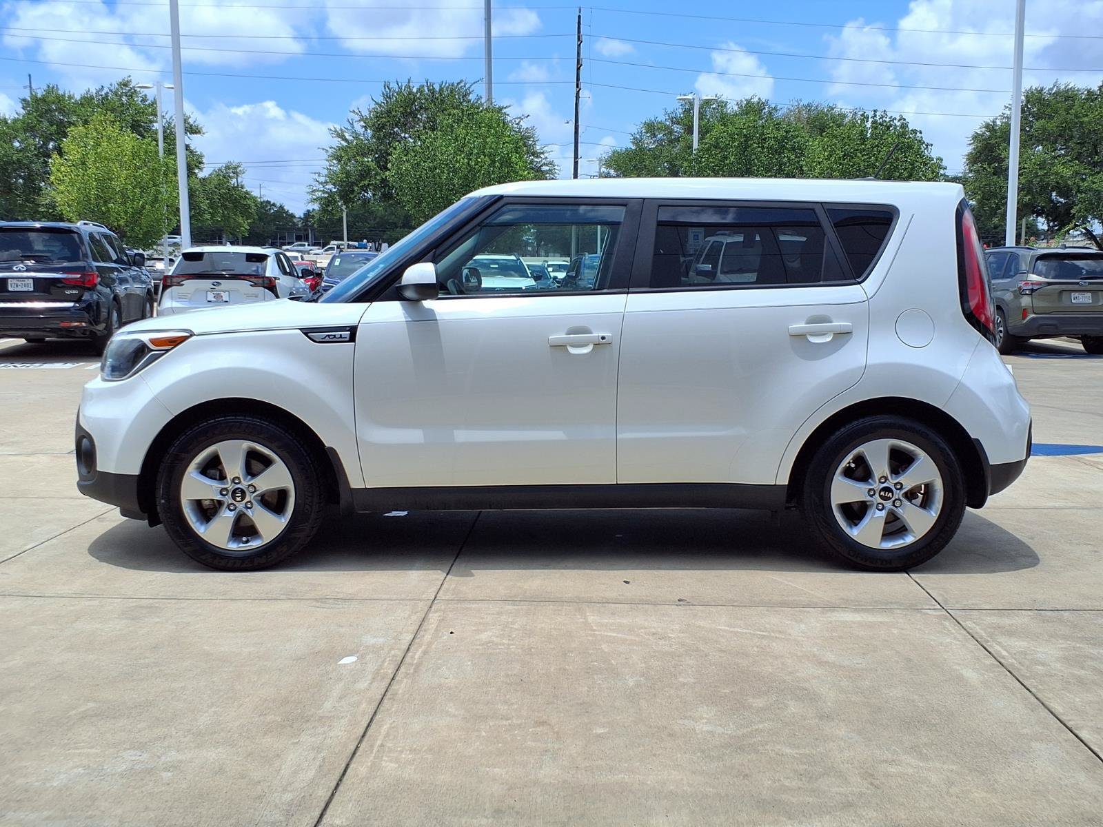 Used 2017 Kia Soul FWD image 21