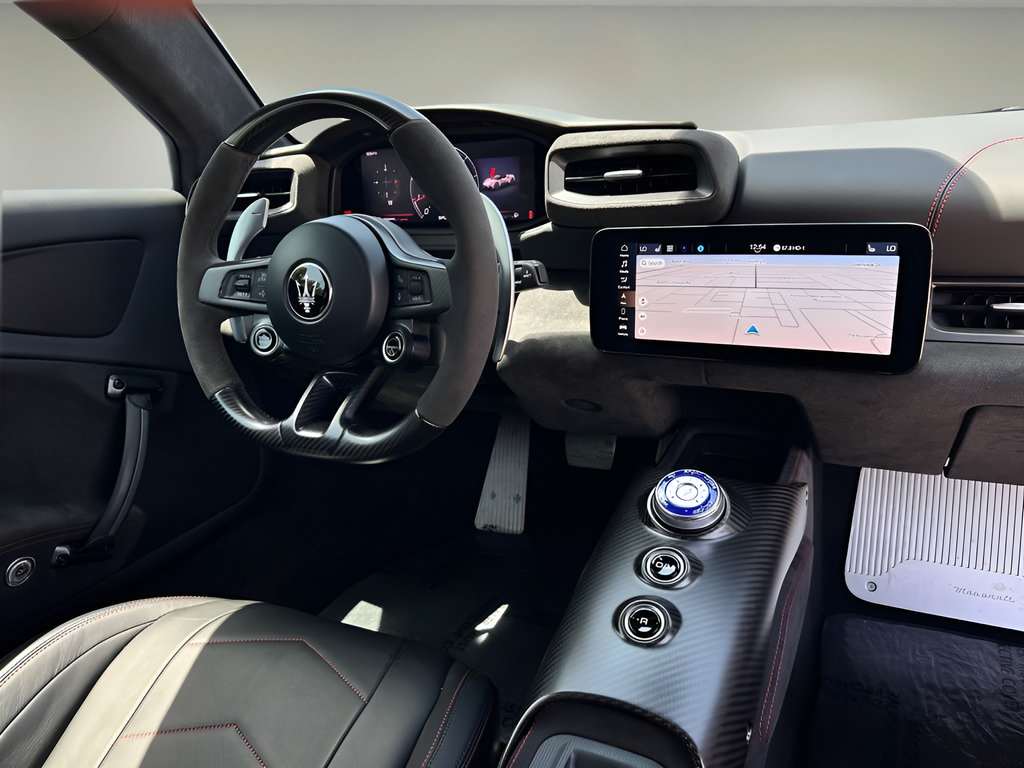 Used 2022 Maserati MC20 Coupe RWD image 8