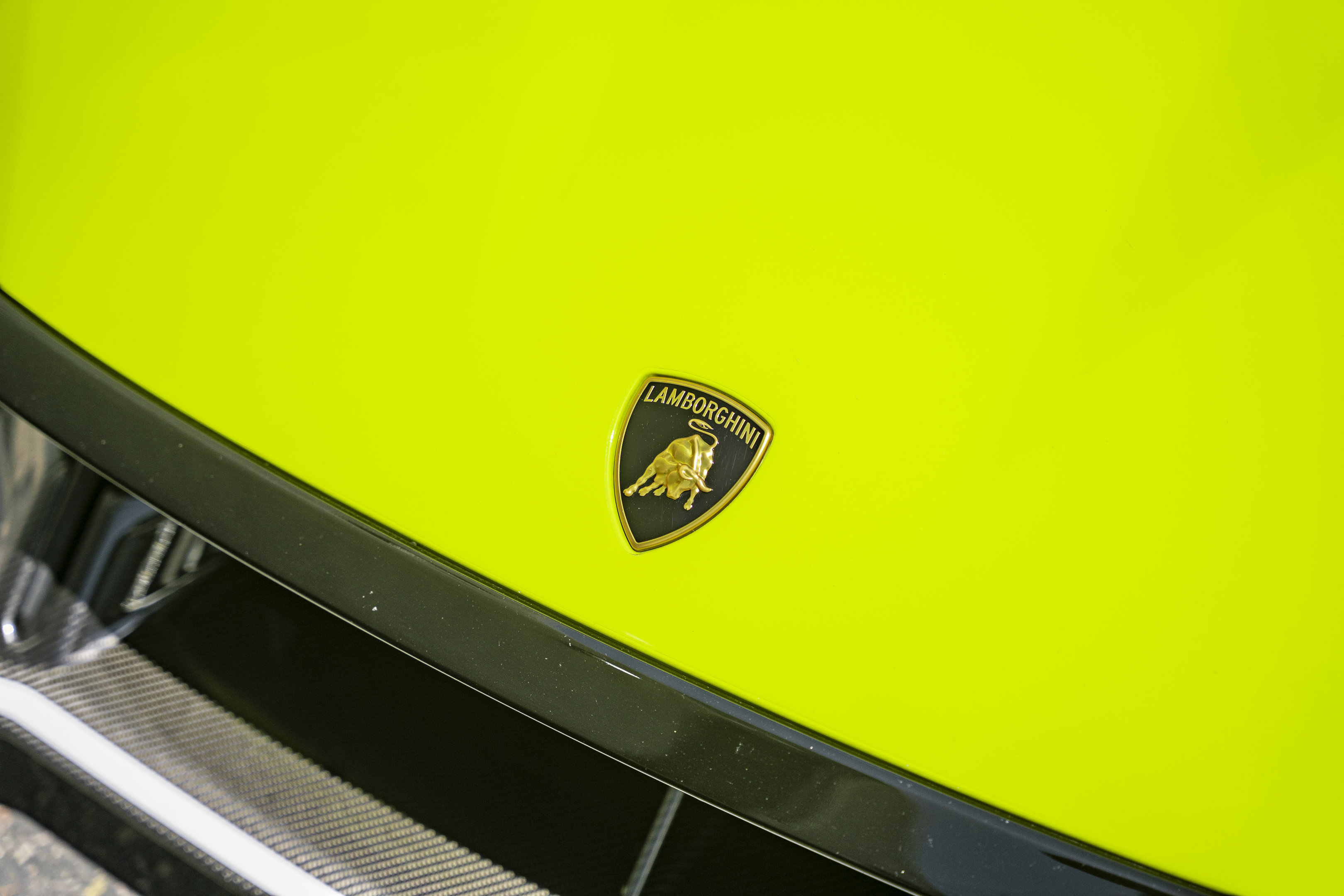 Used 2023 Lamborghini Huracan STO RWD image 25