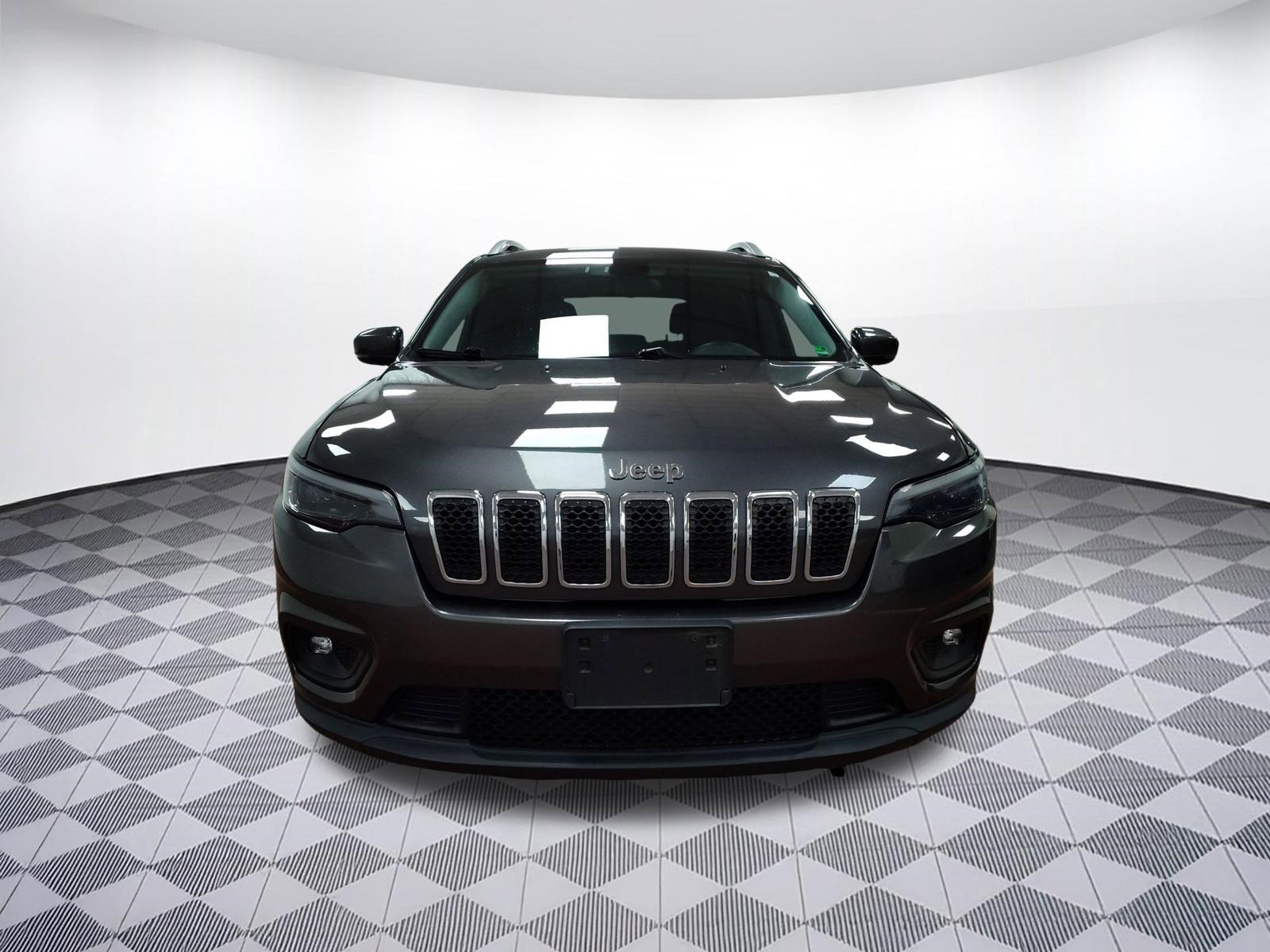 Used 2019 Jeep Cherokee Latitude Plus image 5