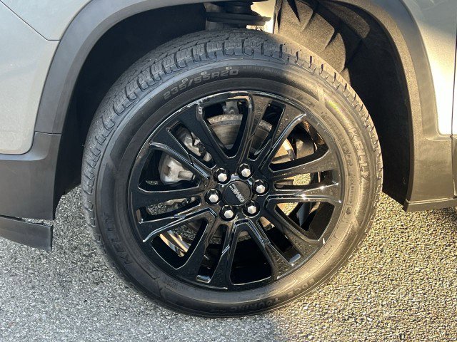 Used 2023 GMC Acadia SLE w/ Driver Convenience Package image 33