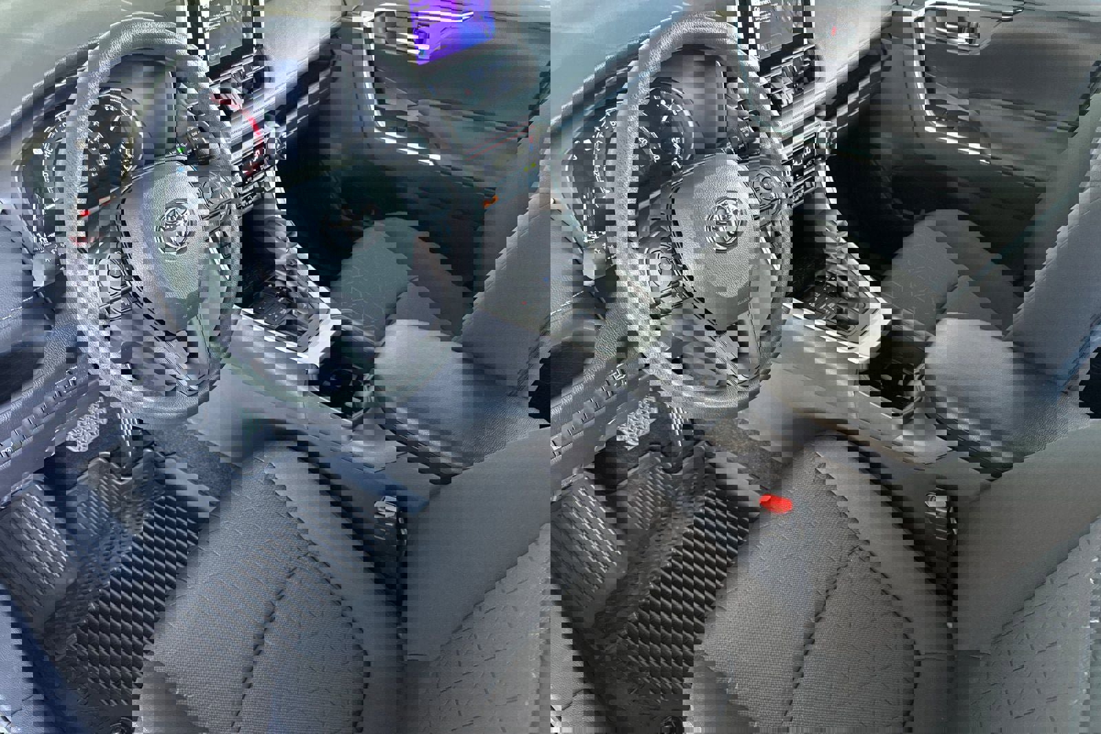 New 2025 Toyota RAV4 XLE image 11