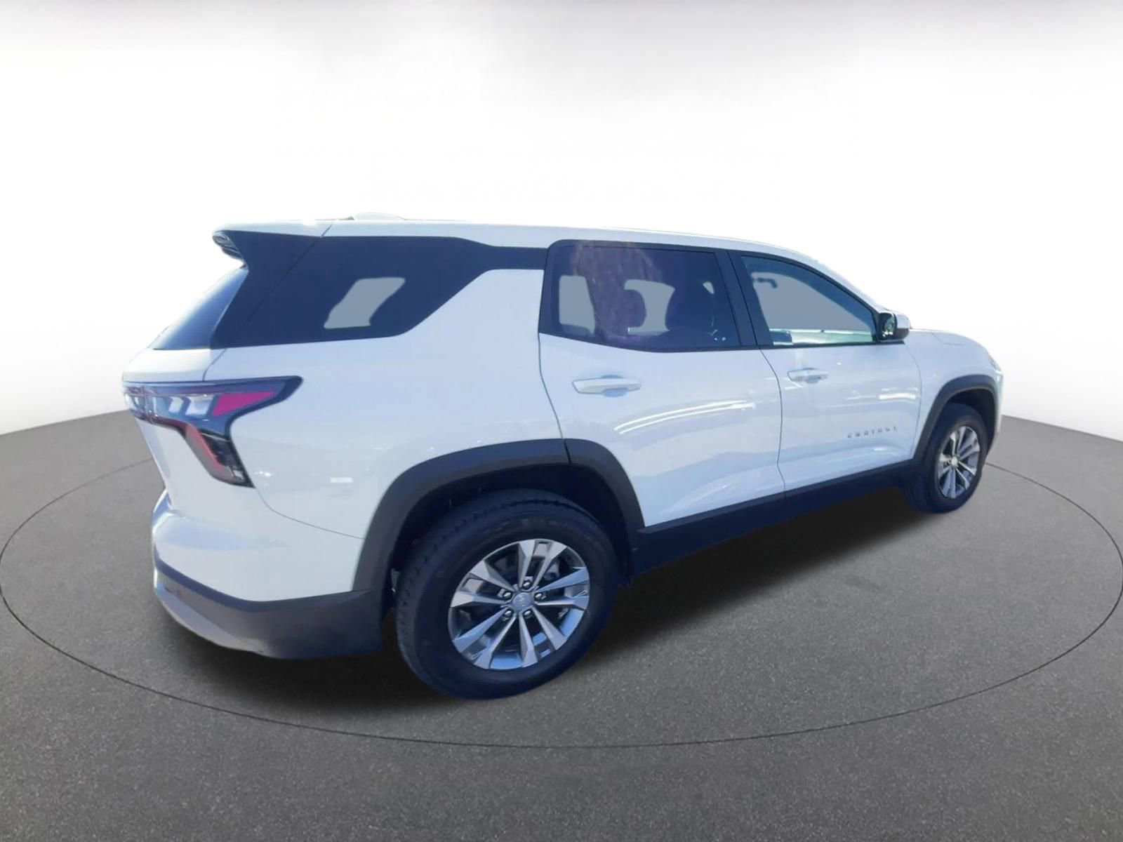 Used 2025 Chevrolet Equinox LT image 15