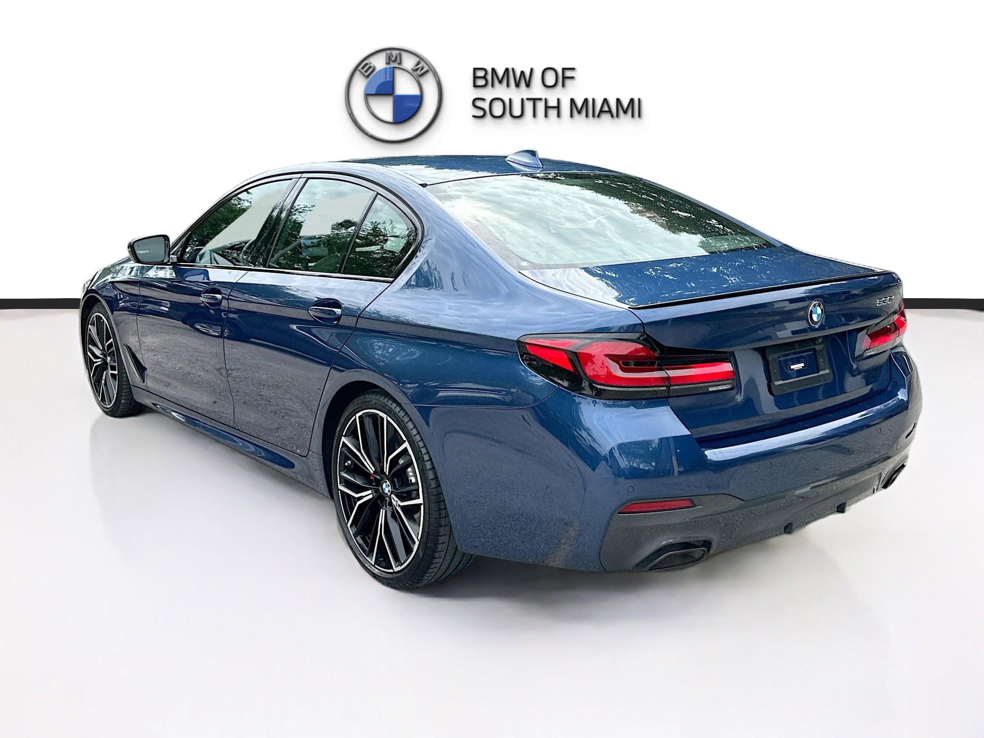 Certified 2023 BMW 530i w/ M Sport Package image 5