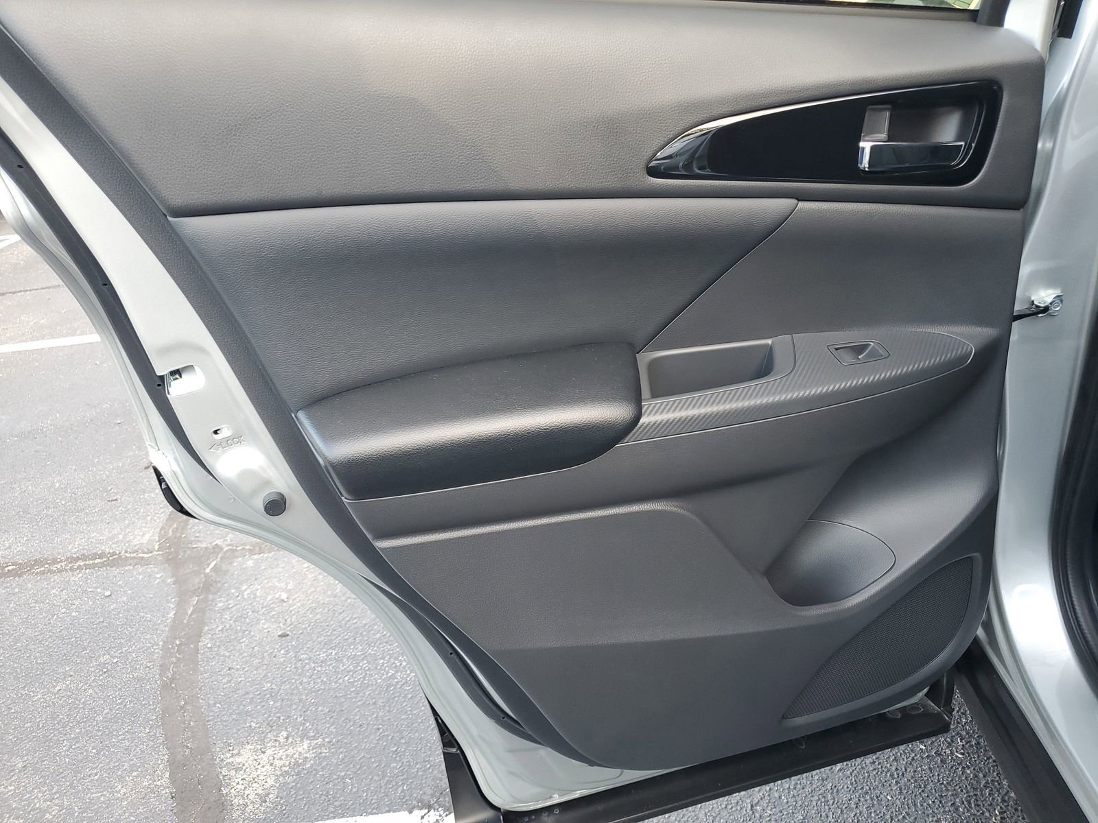 New 2025 Mitsubishi Eclipse Cross SE image 23