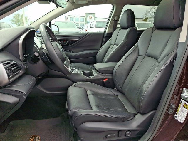 Used 2023 Subaru Outback Touring AWD/4WD image 17