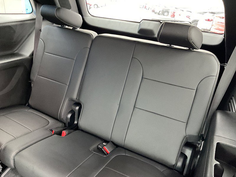 Used 2023 Chevrolet Traverse Premier image 16