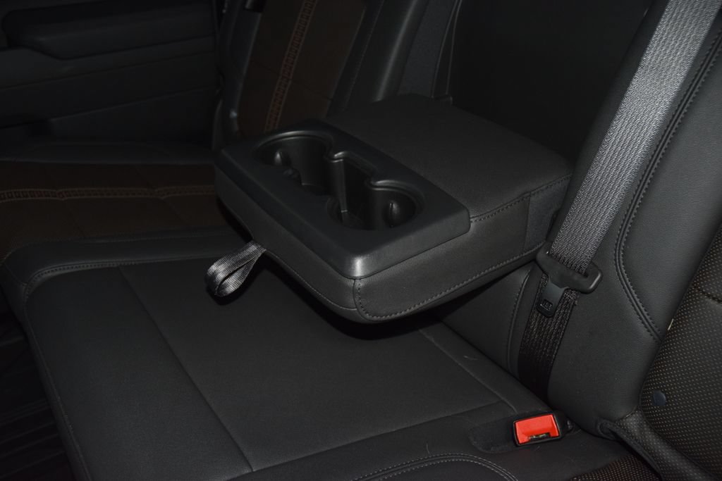 Used 2025 Chevrolet Silverado 1500 High Country w/ High Country Premium Package AWD/4WD image 45