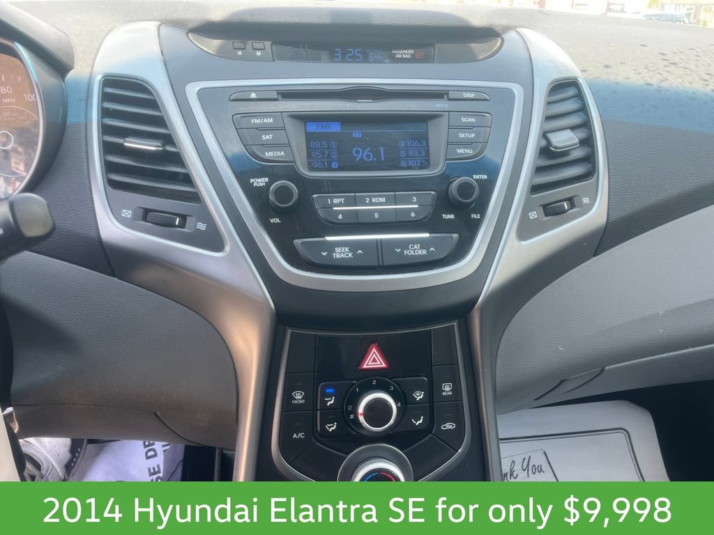 Used 2014 Hyundai Elantra SE FWD image 18