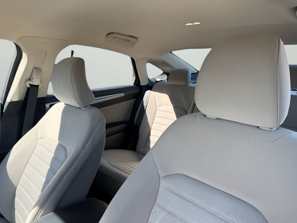 Used 2019 Ford Fusion S FWD image 11