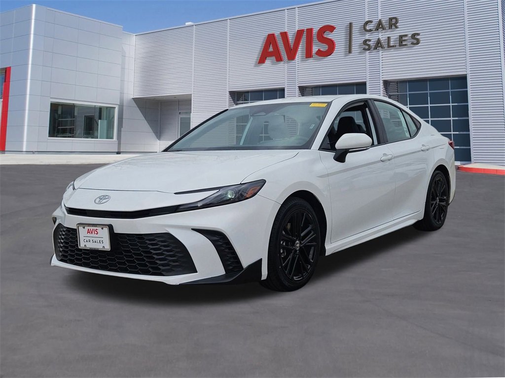 Used 2025 Toyota Camry SE