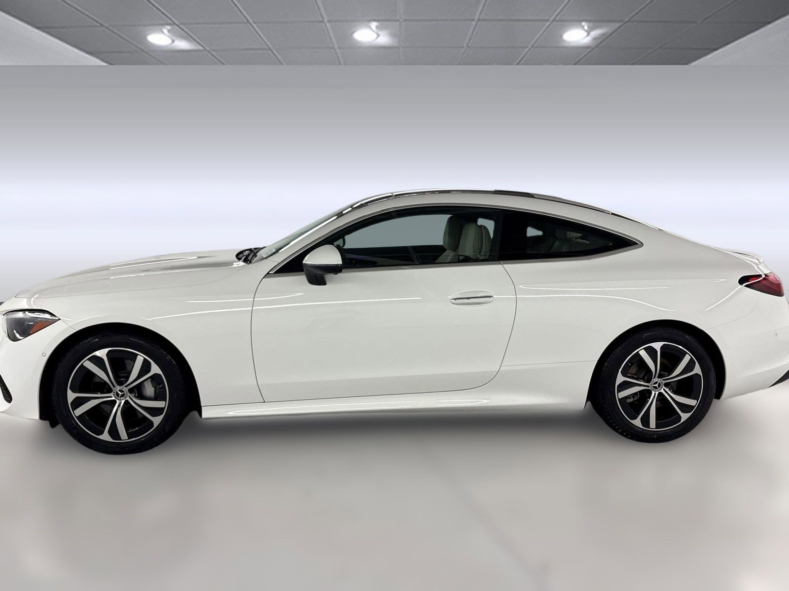 Certified 2026 Mercedes-Benz CLE 300 4MATIC Coupe image 2