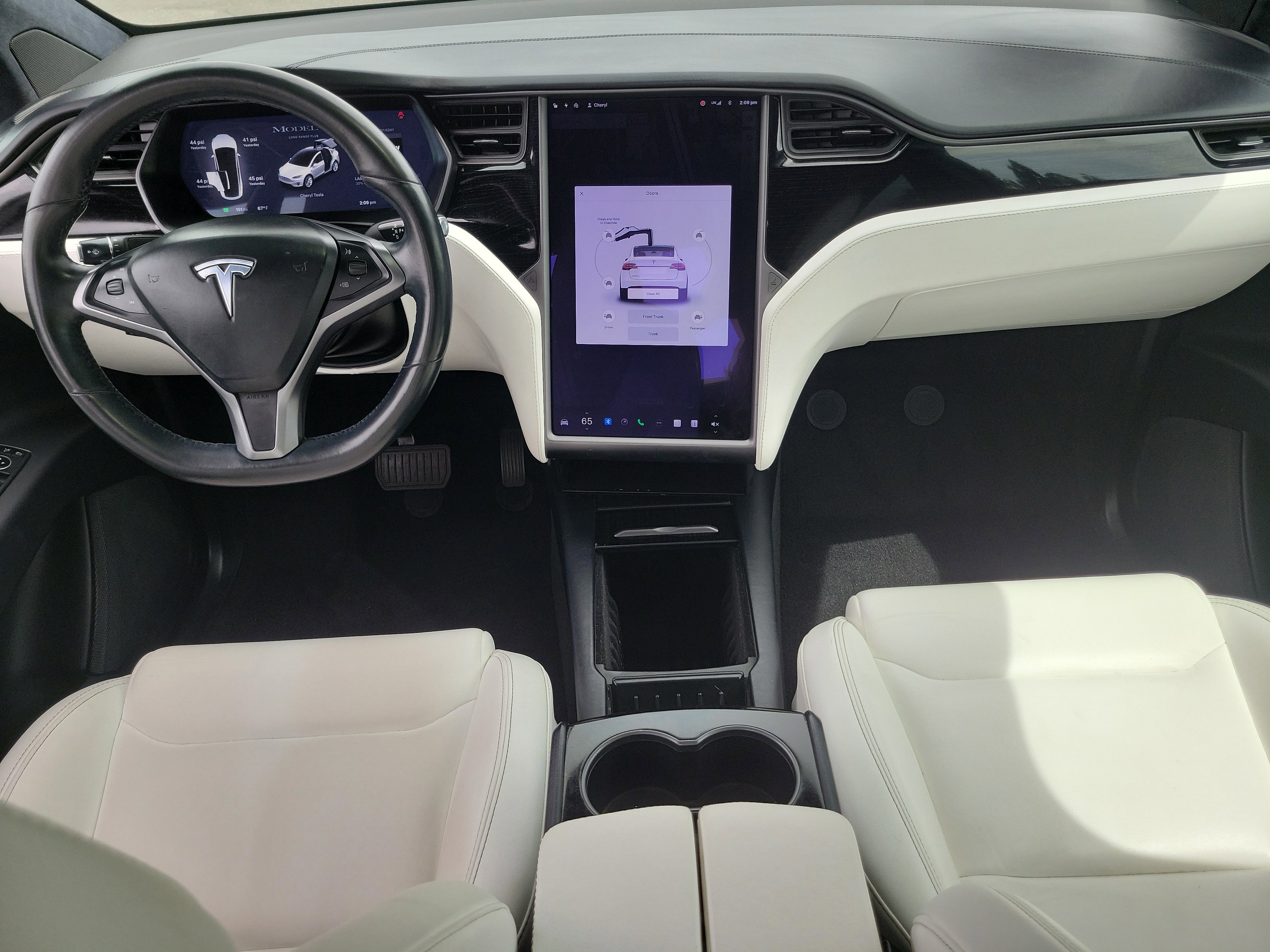 Used 2020 Tesla Model X image 9