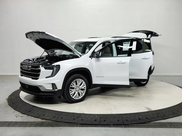 Used 2026 GMC Acadia Elevation w/ Elevation Premium Package FWD image 11
