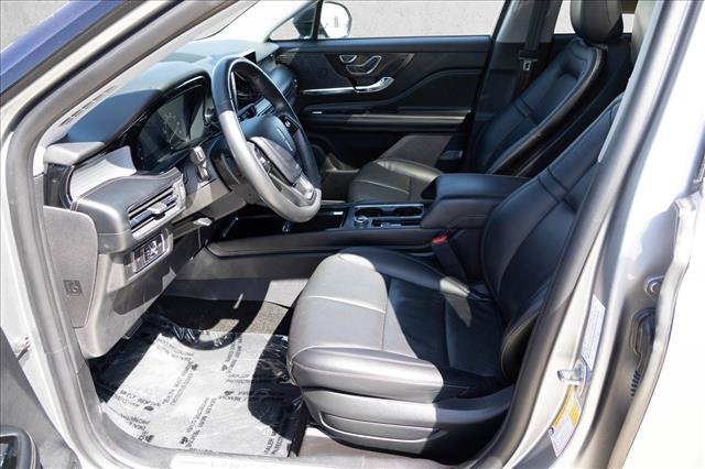Used 2022 Lincoln Corsair AWD w/ Premium Package image 12